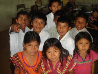 Guaymi Indian students